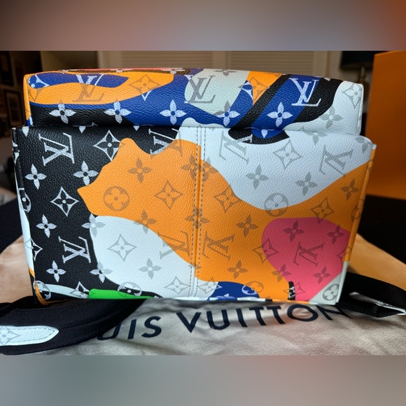 AUTHENTIC - LOUIS VUITTON - Discovery Backpack Monogram Portrait - Picture 12 of 14